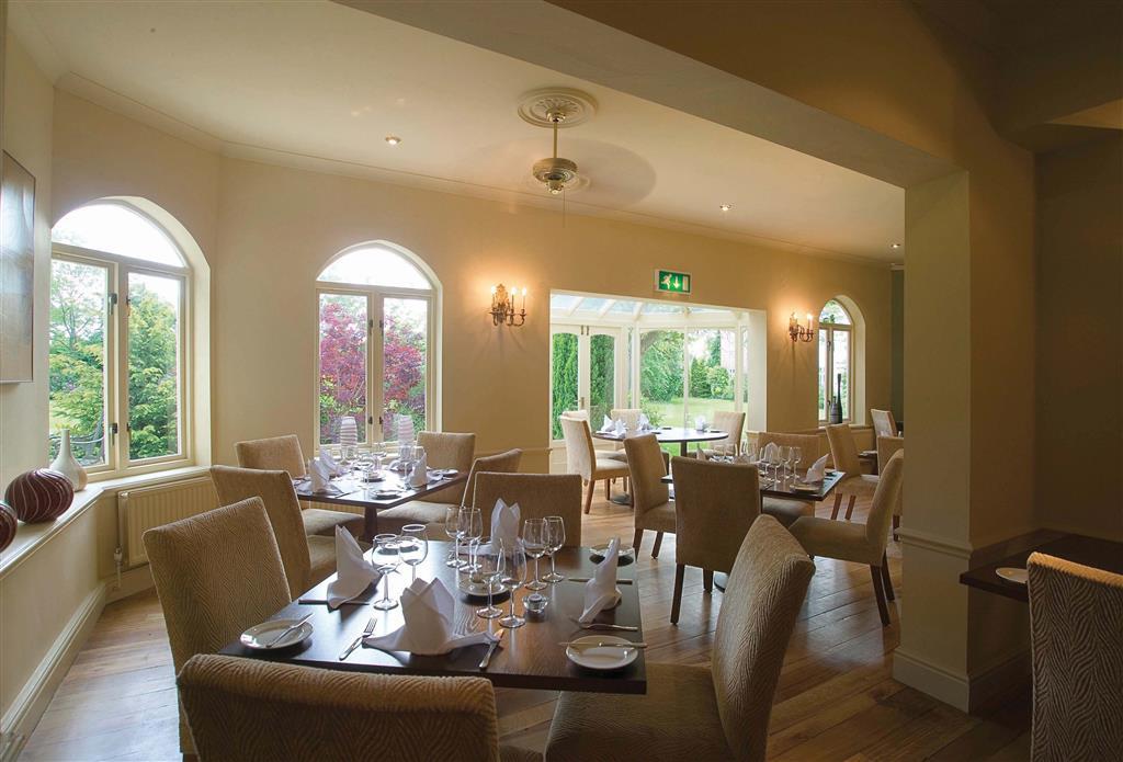 Wrexham Llyndir Hall Hotel, BW Signature Collection Chester Restoran fotoğraf