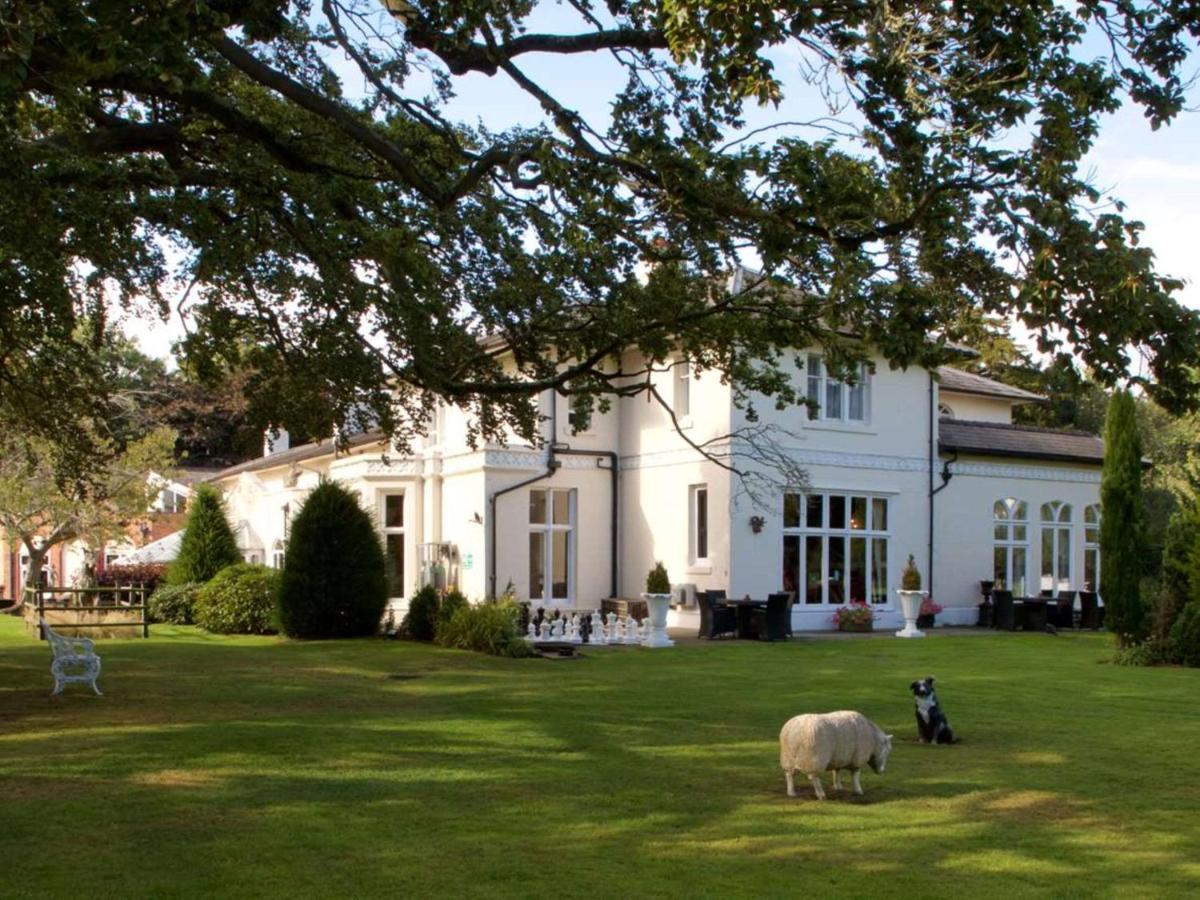Wrexham Llyndir Hall Hotel, BW Signature Collection Chester Dış mekan fotoğraf
